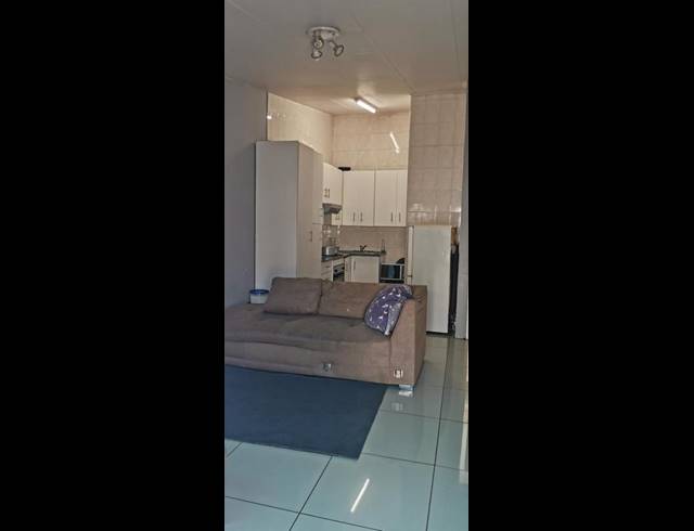 2 BEDROOM TOWNHOUSE FOR SALE IN RIDGEWAY